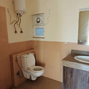 Bathroom in 3.5 BHK Apartment at Emaar Emerald Floors Premier, Sector 65 – for Rent