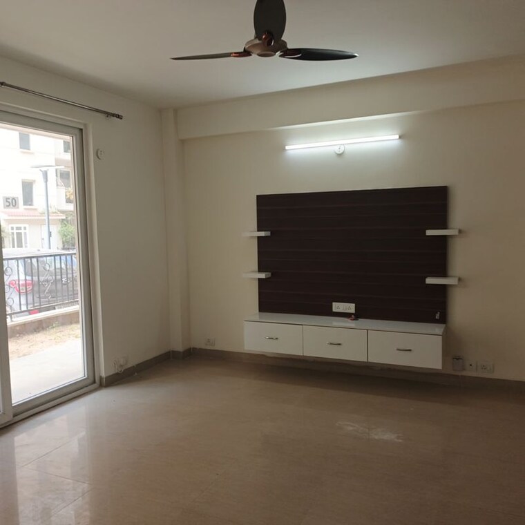 Room, emaar-emerald-floors-premier 3.5 Bedroom 1650 Sq.Ft. Apartment In Sector 65 Gurgaon 10036841