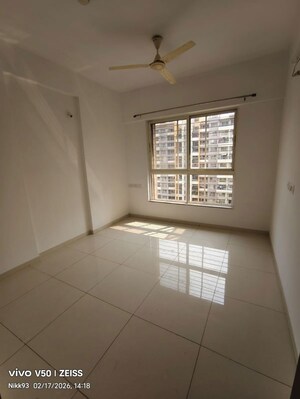 Room in 3 BHK Apartment at Kolte Patil Western Avenue, Wakad – for Rent