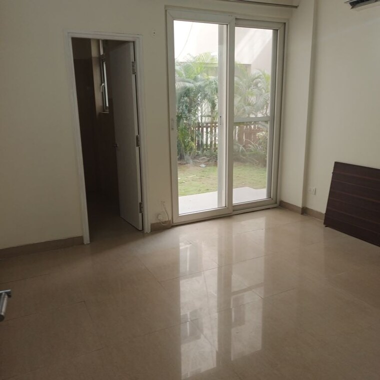 Room, emaar-emerald-floors-premier 4 Bedroom 1975 Sq.Ft. Apartment In Sector 65 Gurgaon 10036859