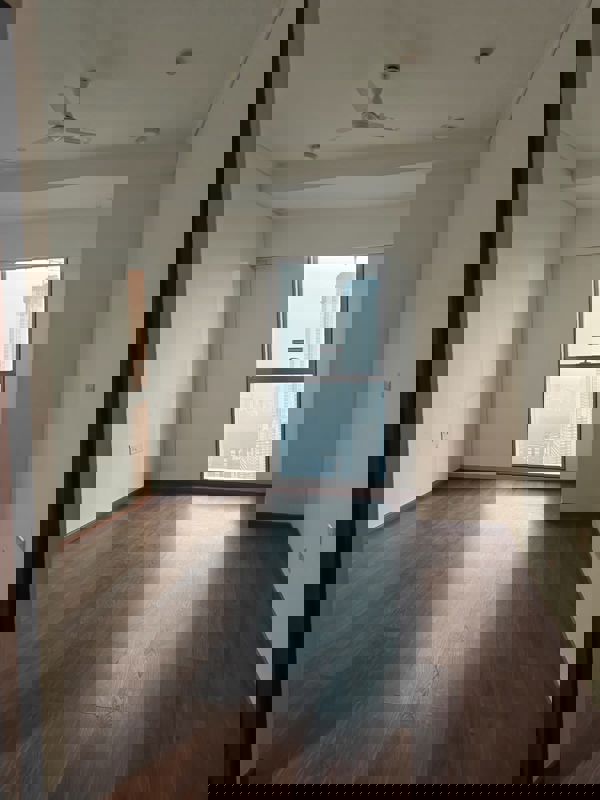 3 BHK 2400 Sq.Ft. Apartment in Bombay Realty Island city center ICC