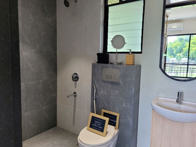 Bathroom, shapoorji-pallonji-joyville-celestia 3 Bedroom 936 Sq.Ft. Apartment In Hadapsar Pune 10036820