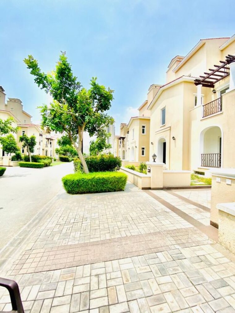 Exterior View, sector 66 5 Bedroom 6500 Sq.Ft. Villa In Sector 66 Gurgaon 10036885