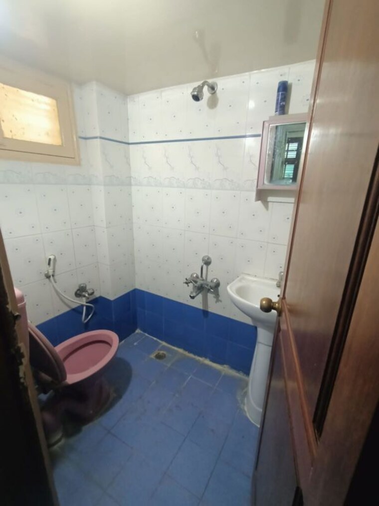 Bathroom, btm layout stage 2 2 Bedroom 930 Sq.Ft. Independent House In Btm Layout Stage 2 Bangalore 10036917