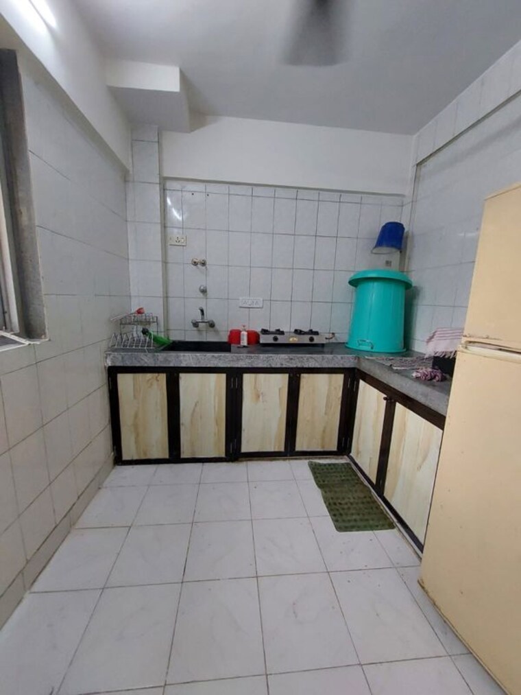 Bathroom, sahar 2 Bedroom 700 Sq.Ft. Apartment In Sahar Mumbai 10036862