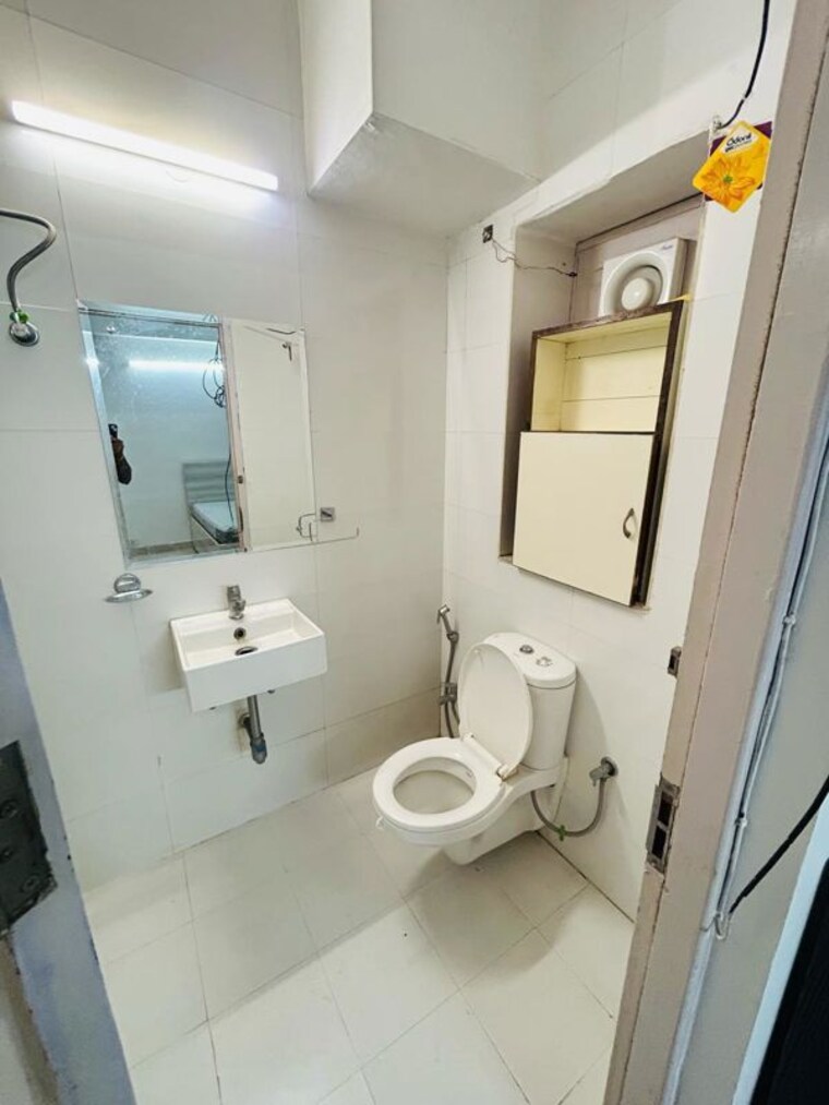 Other, dlf-oakwood-estate 4 Bedroom 1767 Sq.Ft. Apartment In Dlf Phase ii Gurgaon 10036946