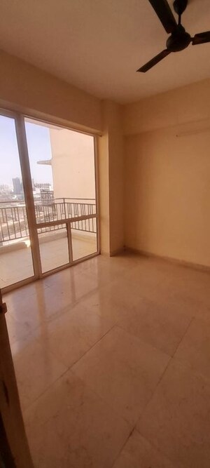 Room in 2 BHK Apartment at Signature Global The Millennia, Sector 37d – for Rent