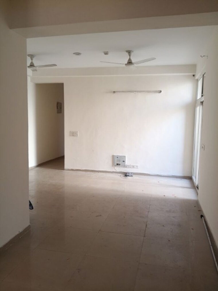 Bathroom, mahagun-mywoods 3 Bedroom 1370 Sq.Ft. Apartment In Sector 16c Greater Noida Greater Noida 10037072