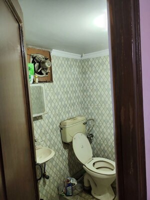 Bathroom in 1 BHK Builder Floor at West Patel Nagar – for Rent