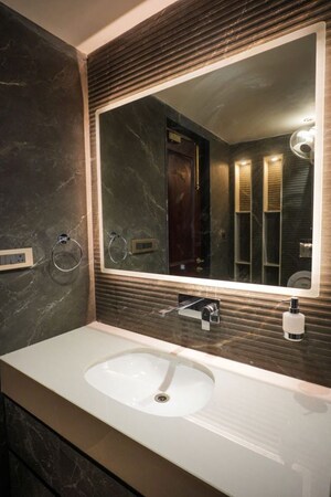 Furnished Amenities in 3 BHK Builder Floor at Vasant Vihar – for Sale