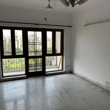 Room in 3 BHK Apartment at ATS Green Village, Sector 93a – for Rent