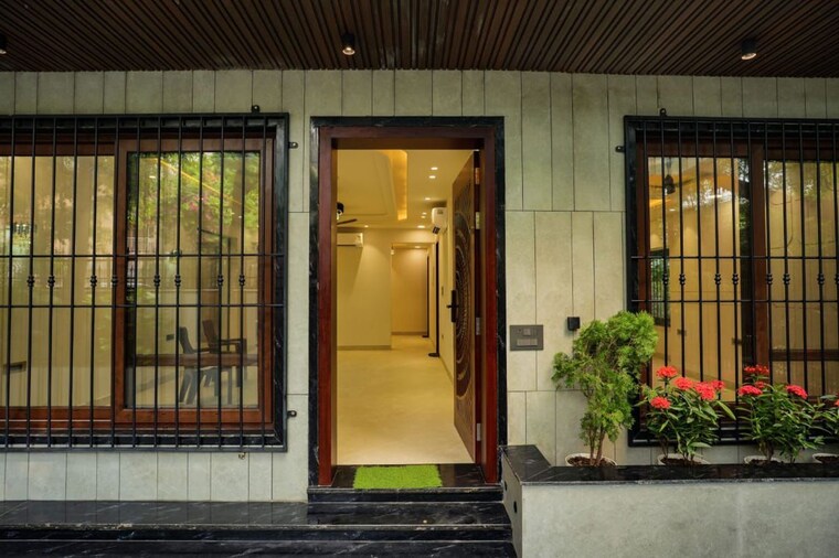 undefined, vasant vihar 3 Bedroom 300 Sq.Yd. Builder Floor In Vasant Vihar Delhi 10037155