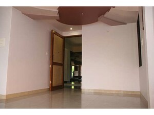 Room in 3 BHK Apartment at Parmar Avienus, Sopan Baug – for Rent