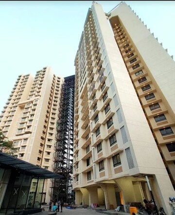 2 BHK Apartment For Sale in Lotus Unity, Versova
