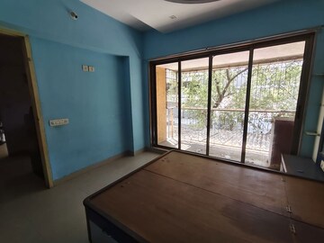 Room in 1 BHK Builder Floor at Badlapur East – for Rent