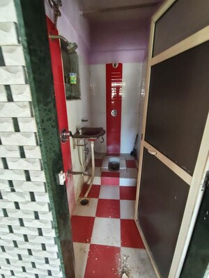 Attached Bathroom in 1 BHK Builder Floor at Badlapur East – for Rent