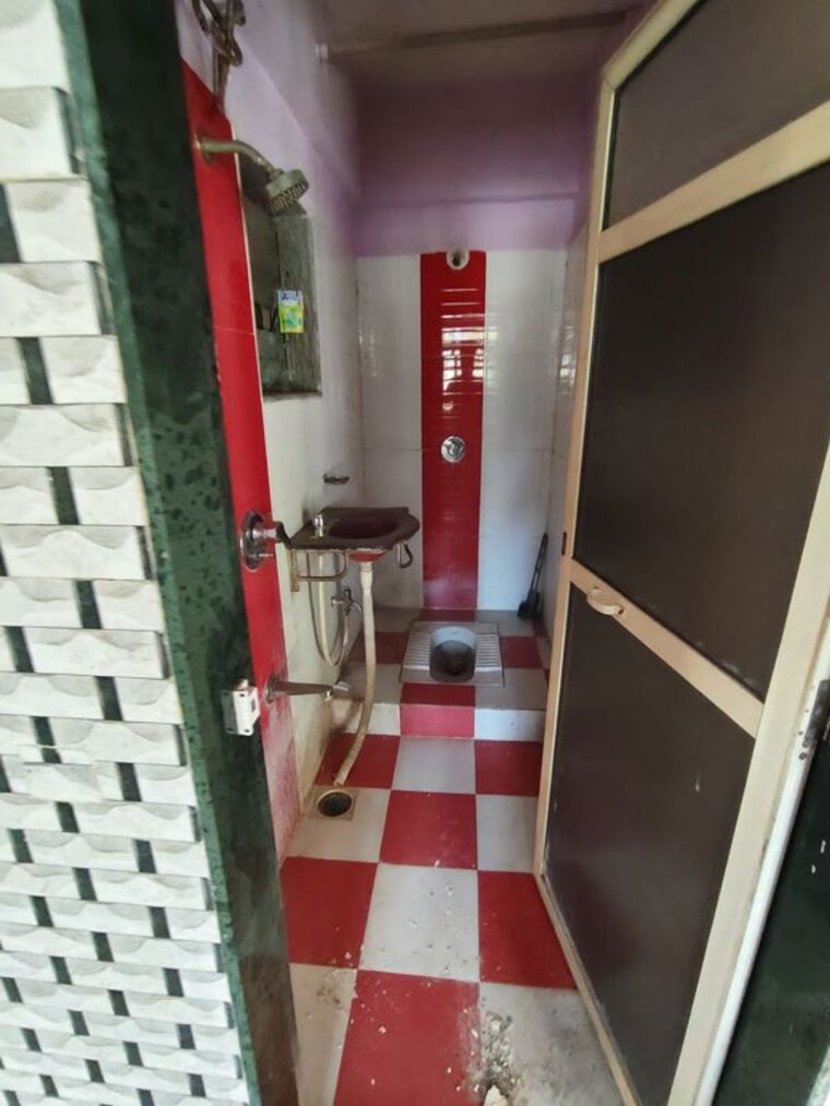 Attached Bathroom, badlapur east 1 Bedroom 500 Sq.Ft. Builder Floor In Badlapur East Thane 10037055