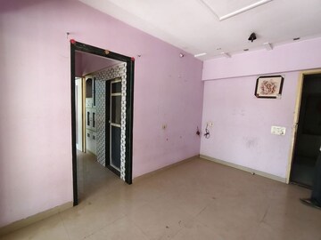 Room in 1 BHK Builder Floor at Badlapur East – for Rent