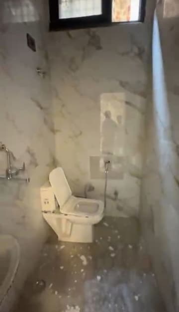 Bathroom in 4 BHK Builder Floor at Shakti Khand Iii – for Rent