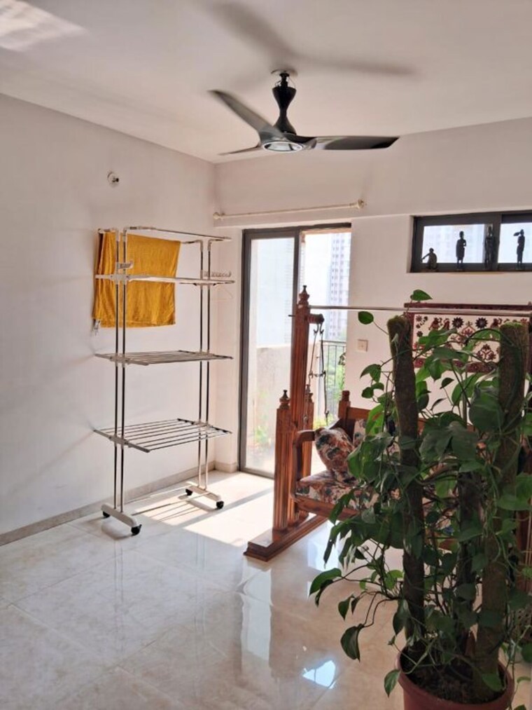 Living Room, lodha-palava-city 4 Bedroom 1200 Sq.Ft. Apartment In Dombivli East Thane 10037634