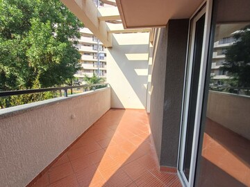 Balcony in 4 BHK Villa at Sobha International City Phase 1, Sector 109 – for Rent