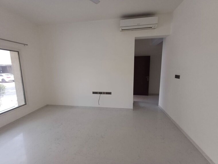 Room, sobha-international-city-phase-1 4 Bedroom 270 Sq.Yd. Villa In Sector 109 Gurgaon 10037665