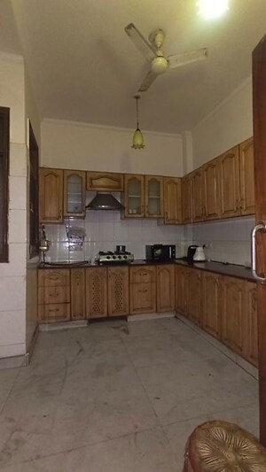 Kitchen in 6 BHK Villa at Safdarjung Enclave – for Sale