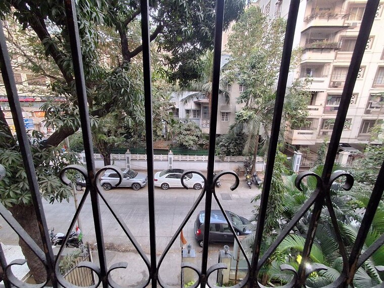 Balcony, khar west 3 Bedroom 1100 Sq.Ft. Apartment In Khar West Mumbai 10038006