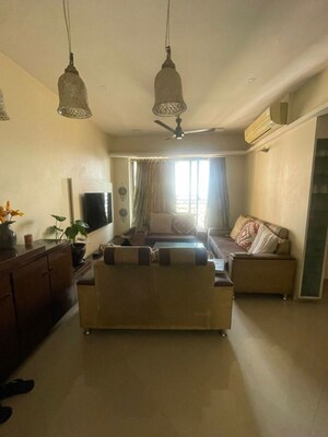 2.5 BHK Apartment For Rent in Raheja Acropolis, Deonar
