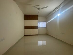 Room in 3 BHK Apartment at Rohan Upavan, Hennur – for Sale