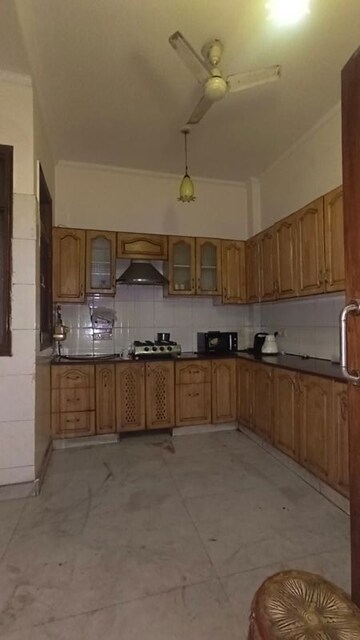 6 BHK Villa For Sale in Safdarjung Enclave