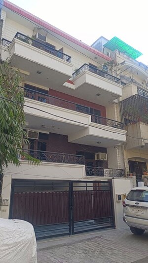 6 BHK Villa For Sale in Safdarjung Enclave