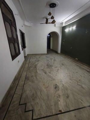 Bedroom in 3 BHK Builder Floor at Vaishali Sector 2 – for Rent