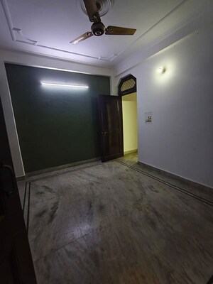 Room in 3 BHK Builder Floor at Vaishali Sector 2 – for Rent