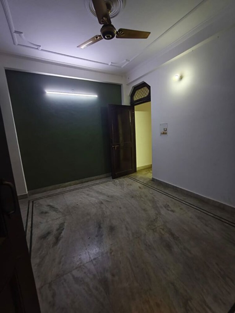 Room, vaishali sector 2 3 Bedroom 1500 Sq.Ft. Builder Floor In Vaishali Sector 2 Ghaziabad 10038387