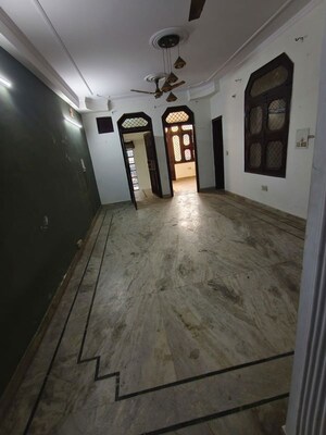 Room in 3 BHK Builder Floor at Vaishali Sector 2 – for Rent