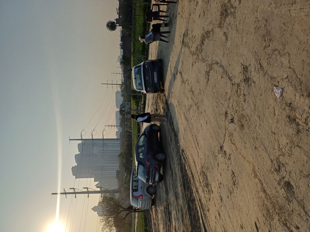 Plot For Sale in Lakhnawali