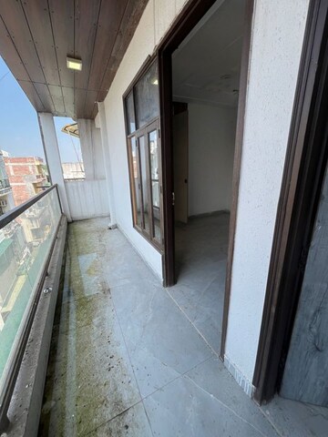 Building Lobby in 3 BHK Builder Floor at Rajpur Khurd Extension – for Sale