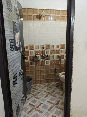 Balcony in 1.5 BHK Builder Floor at RWA Federation, Vaishali Sector 5 – for Rent