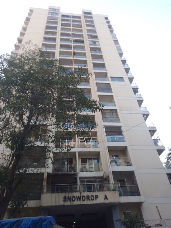 1 Rk  435 Sq.Ft. Apartment in Snowdrop CHS