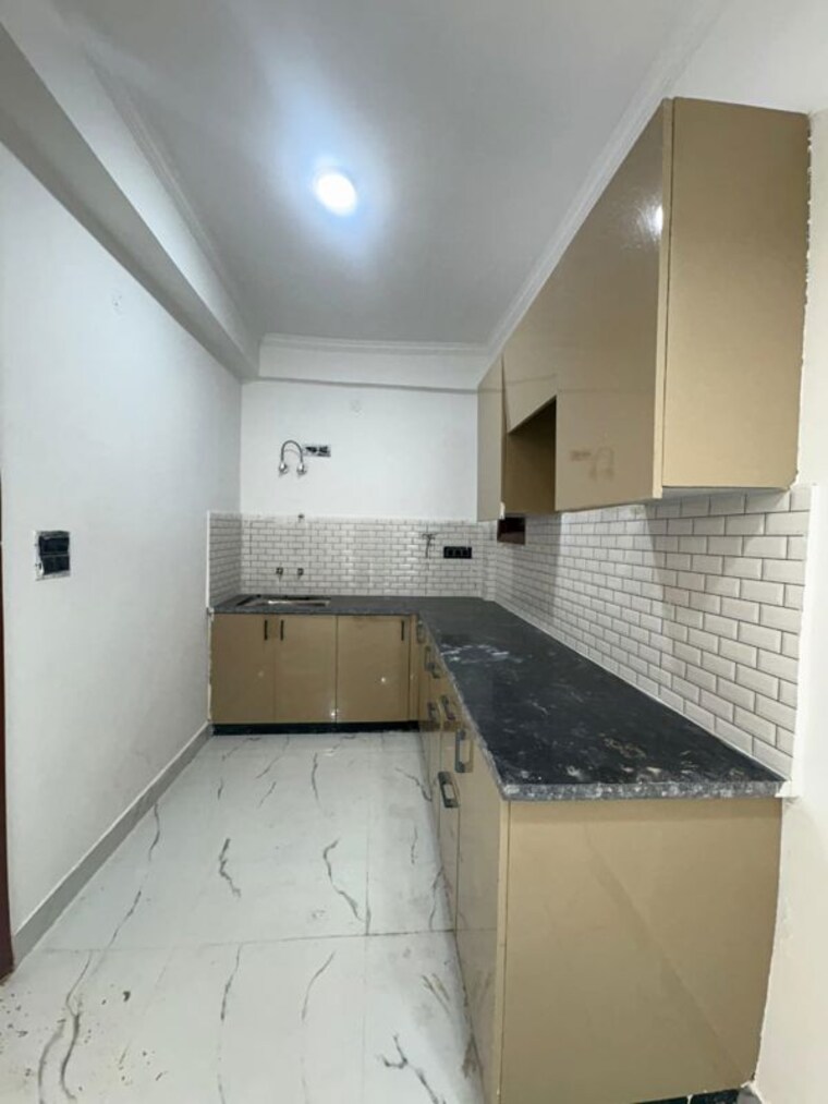 Kitchen, palm-residency-chhatarpur 2 Bedroom 80 Sq.Yd. Builder Floor In Chattarpur Delhi 10038683