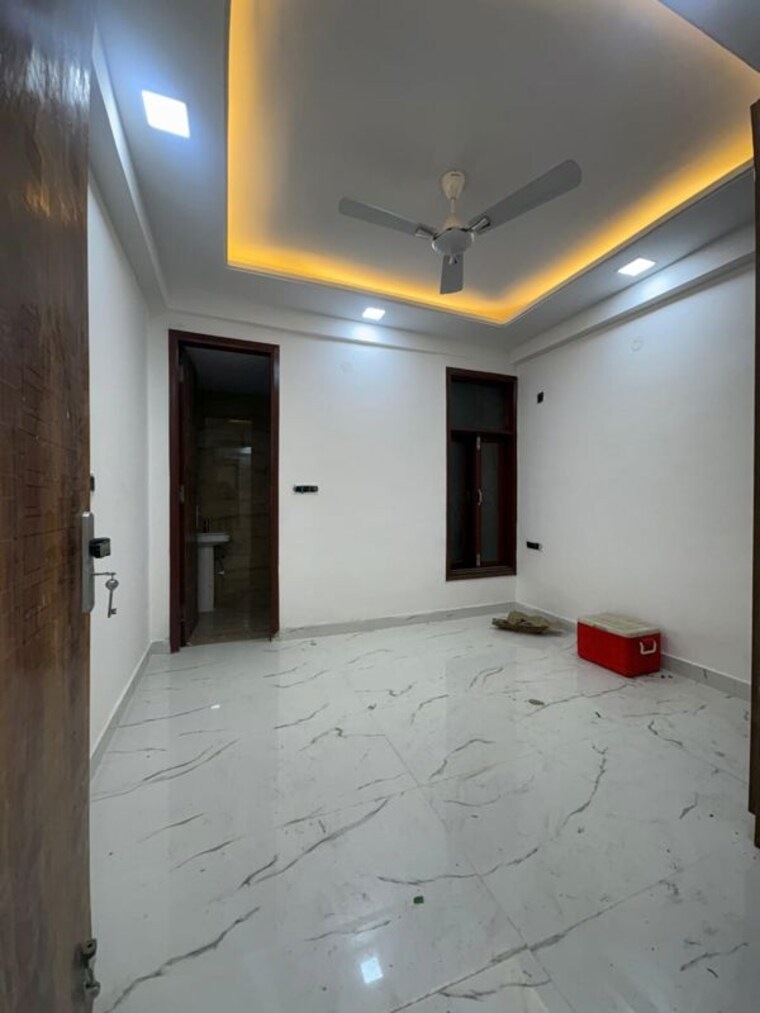 Room, palm-residency-chhatarpur 2 Bedroom 80 Sq.Yd. Builder Floor In Chattarpur Delhi 10038683