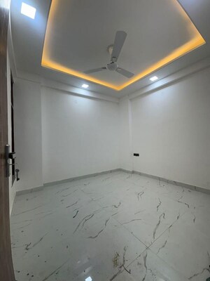 Room in 2 BHK Builder Floor at Palm Residency Chhatarpur, Chattarpur – for Sale