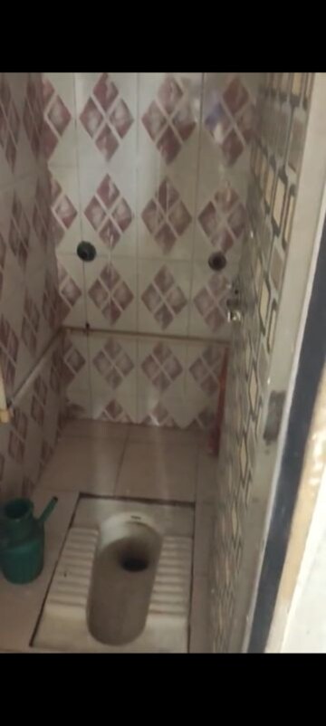 Bathroom in 1 BHK Apartment at Kurla West – for Rent