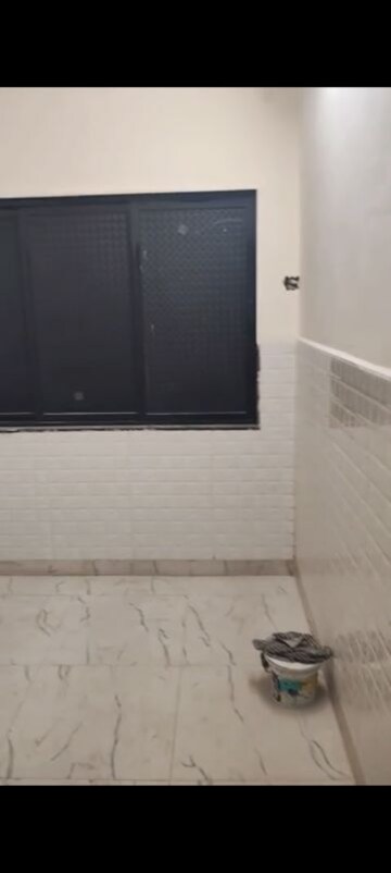Bathroom in 1 BHK Apartment at Kurla West – for Rent