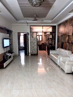 2 BHK + Extra Room Builder Floor For Rent in Vaishali Sector 3A