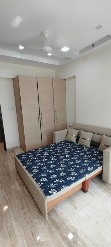 Bedroom in 3 BHK Apartment at Juhu – for Rent