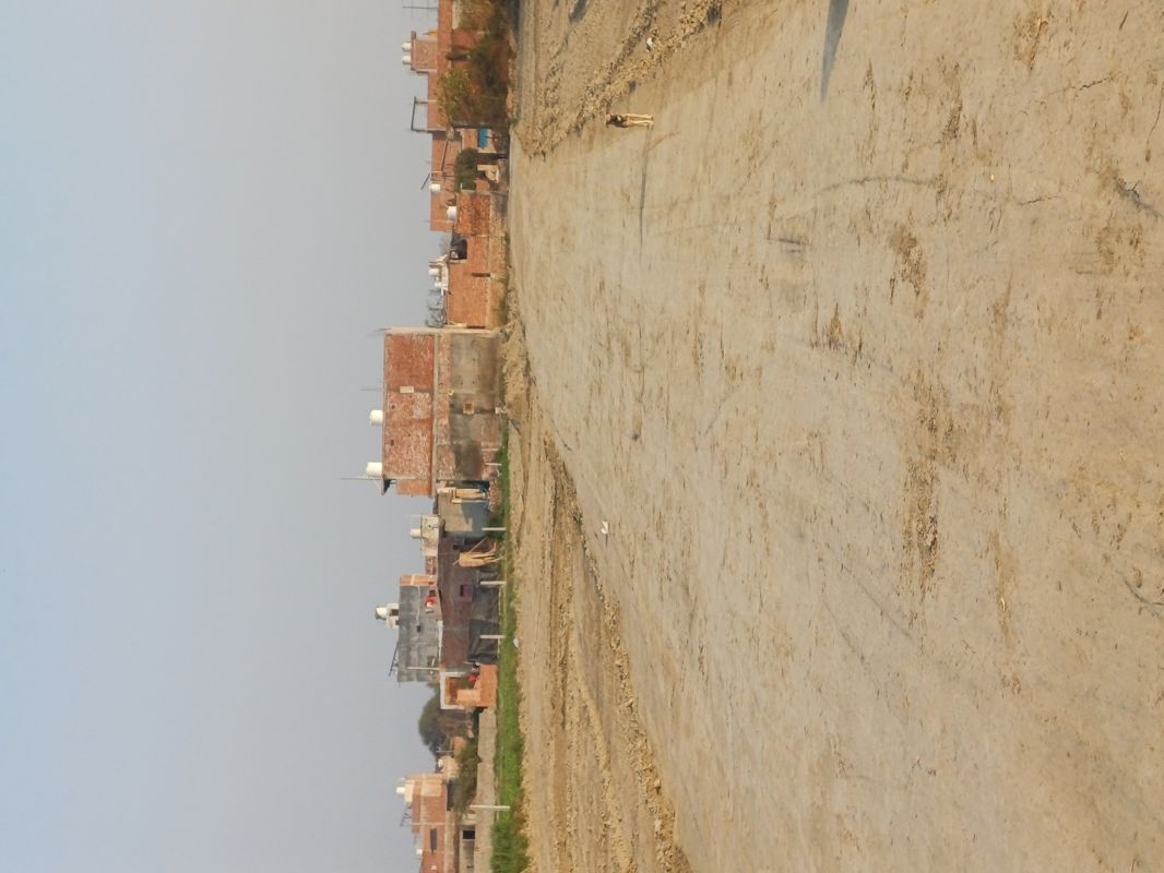 Plot For Sale in Lakhnawali
