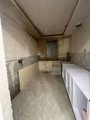 Kitchen in 3 BHK Builder Floor at Palm Residency Chhatarpur, Chattarpur – for Sale