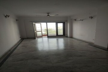 2 BHK Apartment For Rent in RPS Green Valley, Sector 42